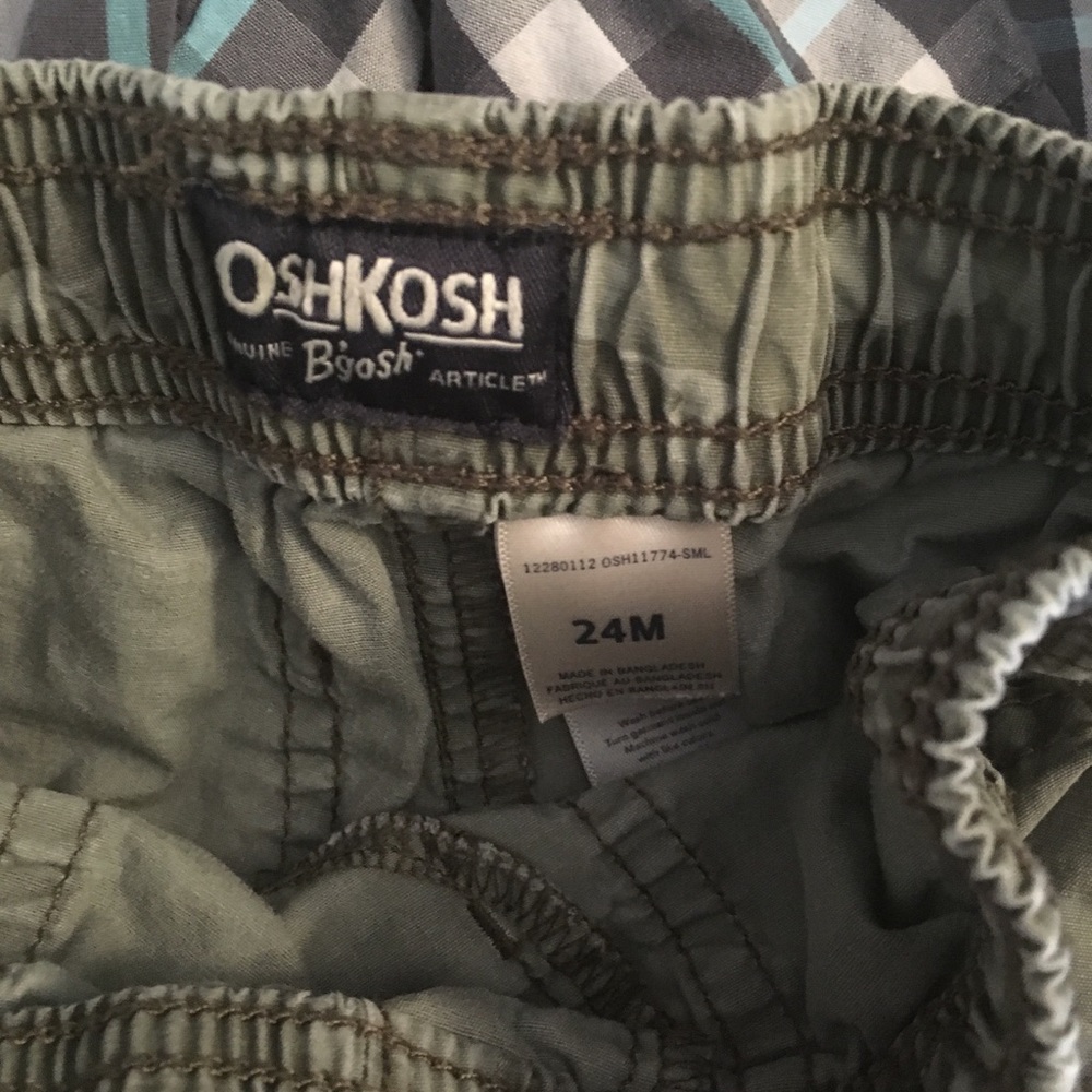 8 Shorts - Picture 2 of 4
